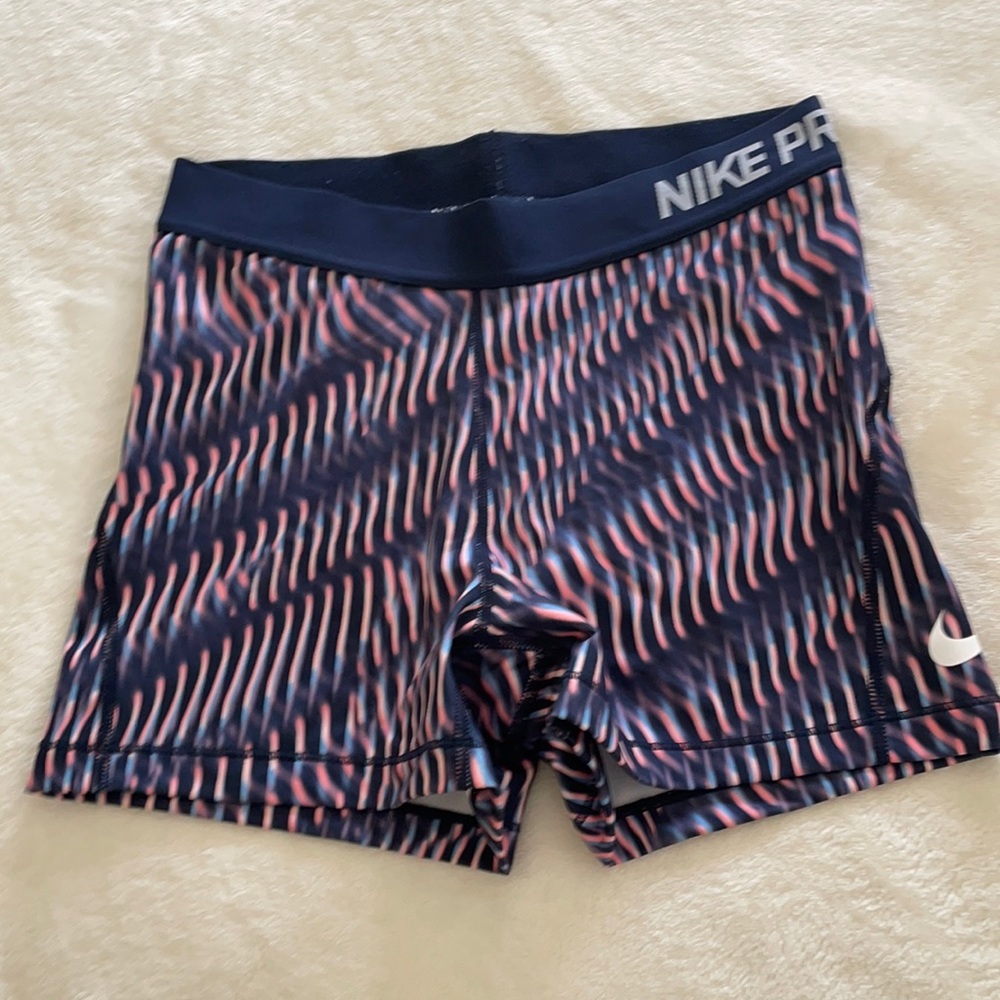Nike Pros Medium